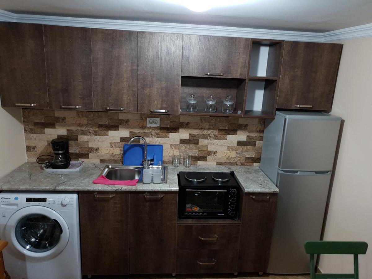 Milky Way Apartment Kutaisi Ngoại thất bức ảnh
